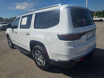 2023 Jeep Wagoneer Base