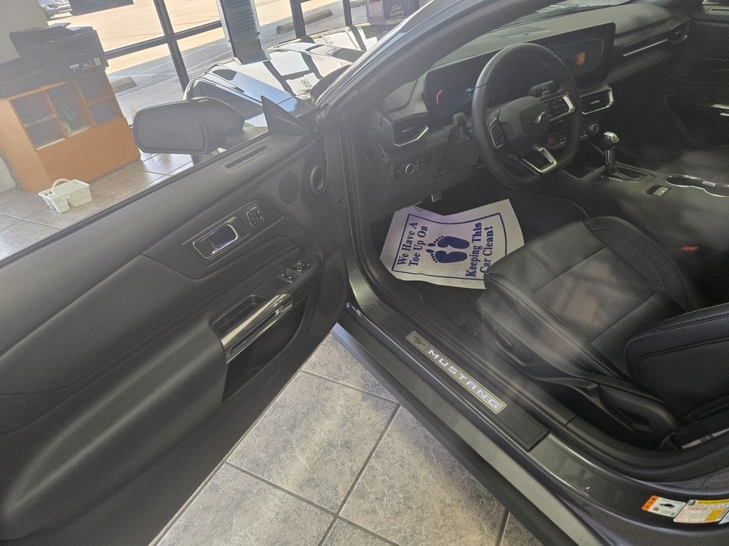 2025 Ford Mustang GT Premium