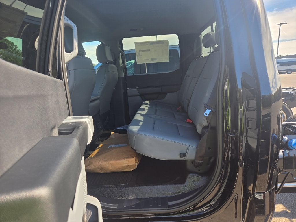 2027 Ford F-450SD XL DRW