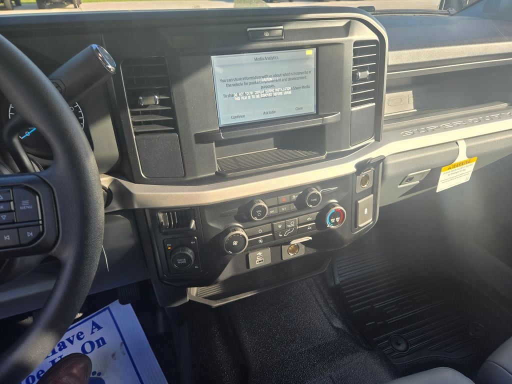 2026 Ford F-450SD DRW