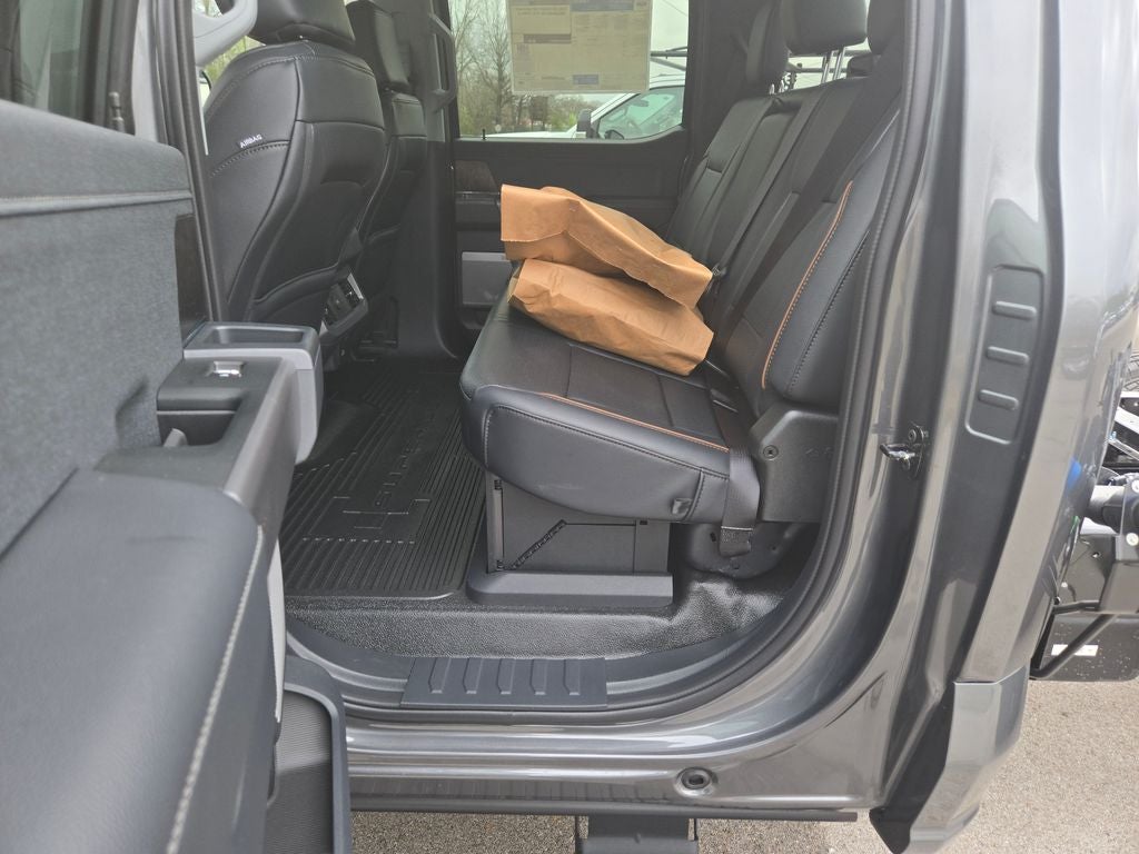 2026 Ford F-350SD Lariat DRW