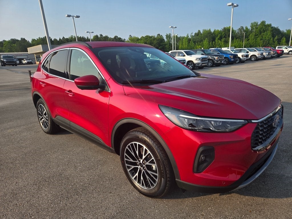 2025 Ford Escape Plug-In Hybrid Base