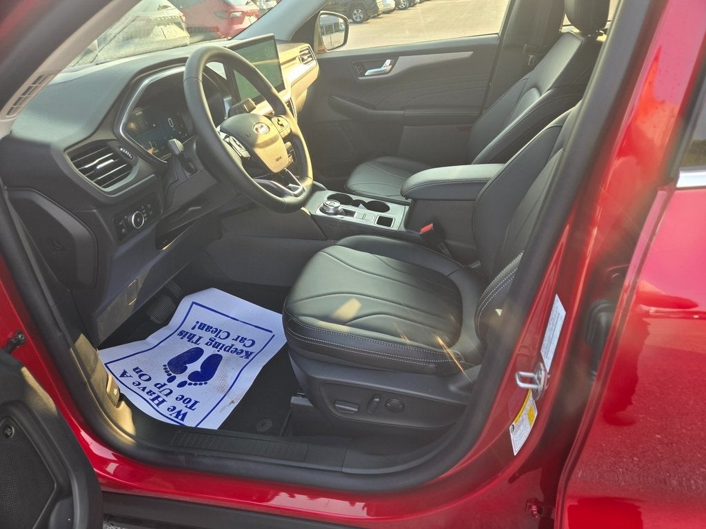 2025 Ford Escape Plug-In Hybrid Base