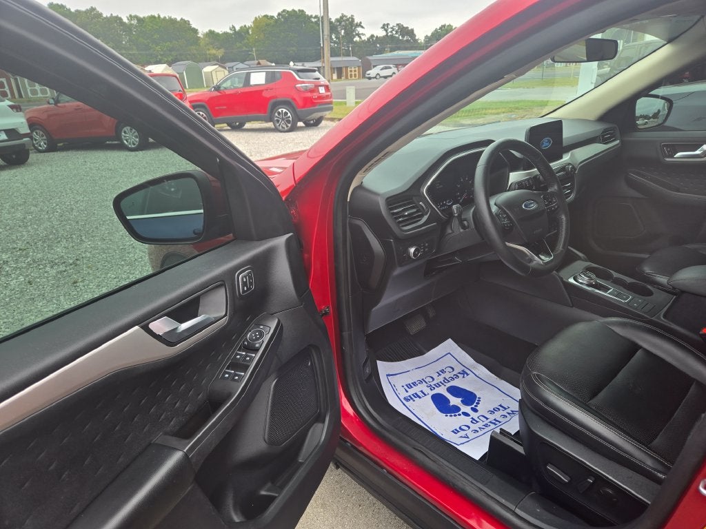 2020 Ford Escape SEL