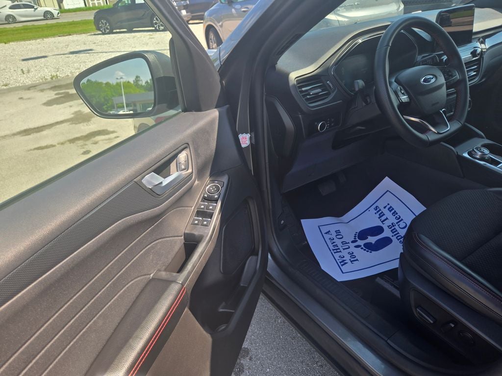 2025 Ford Escape ST-Line