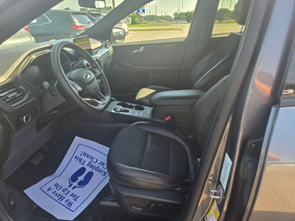 2025 Ford Escape ST-Line