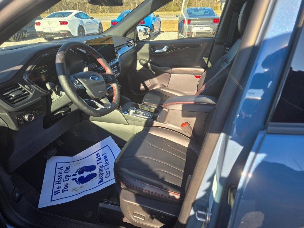 2026 Ford Escape Hybrid ST-Line Elite