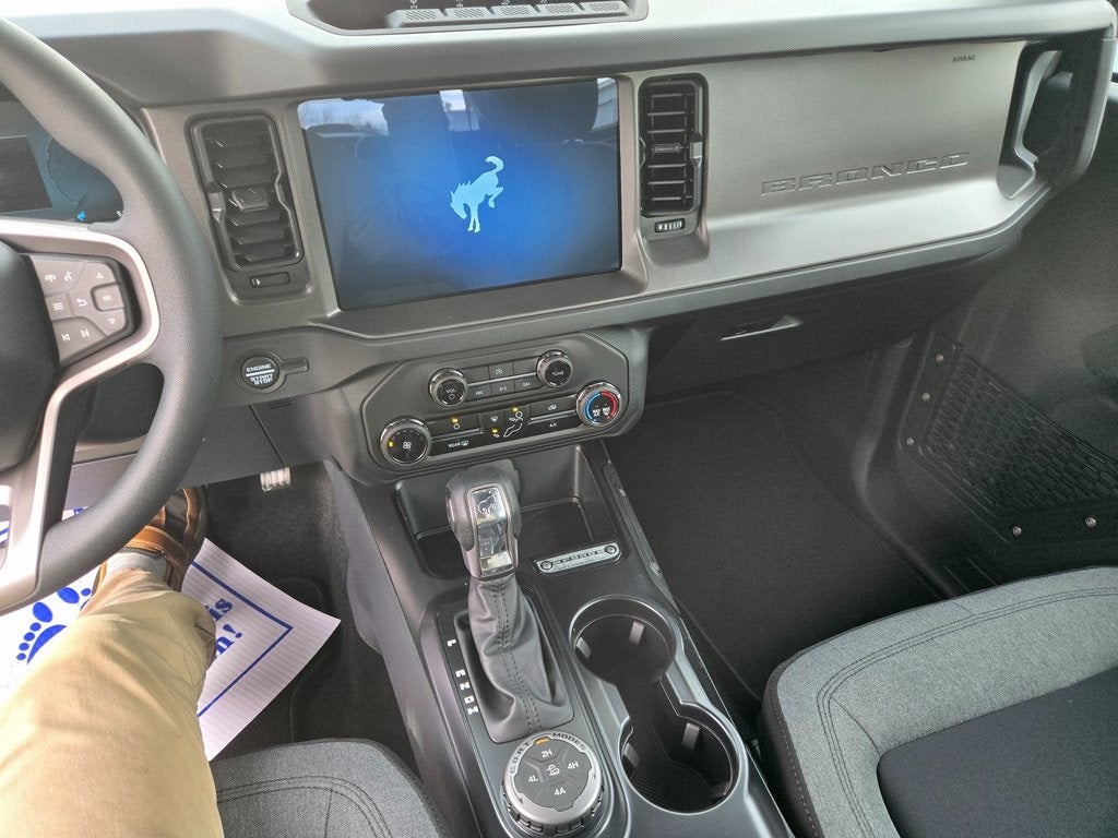 2025 Ford Bronco Base