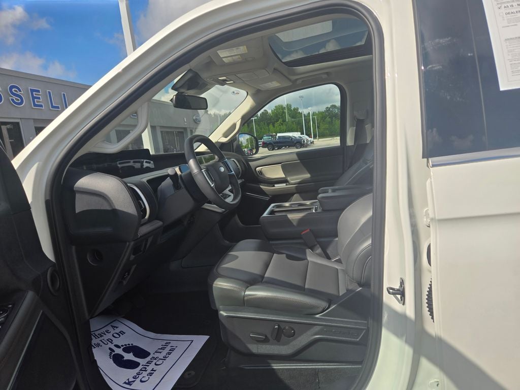 2025 Ford Expedition Active