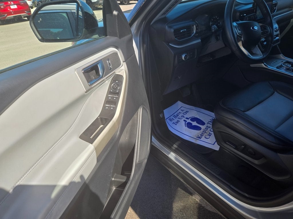 2022 Ford Explorer XLT