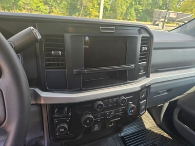 2027 Ford F-250SD XLT