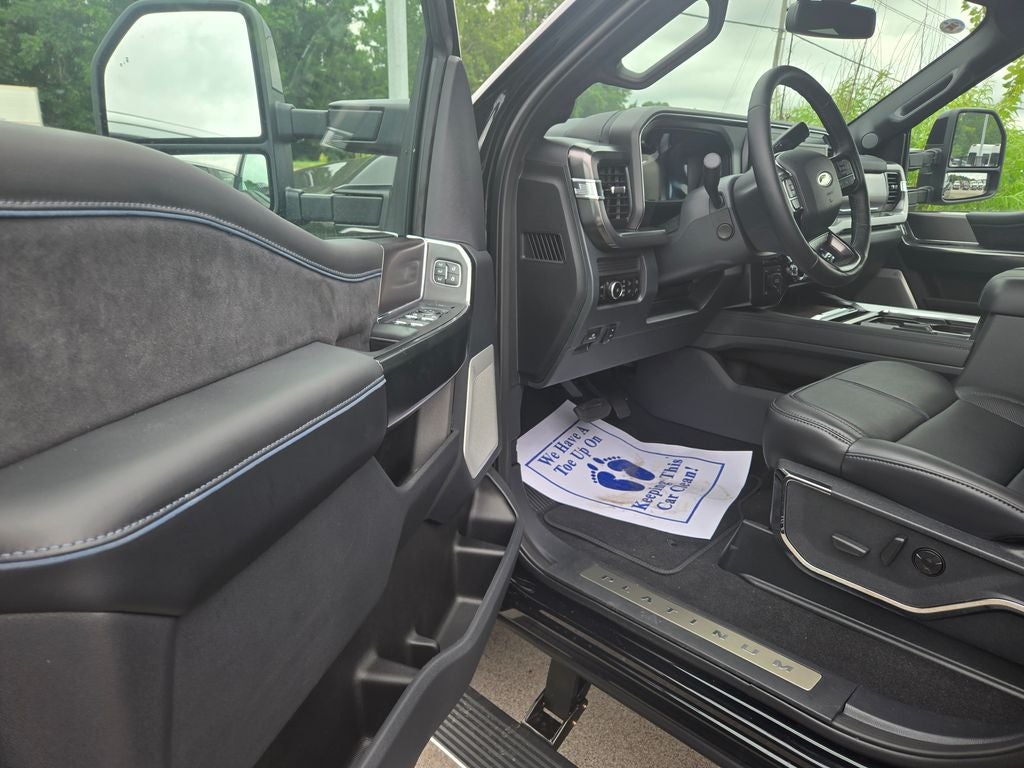 2026 Ford F-350SD Platinum