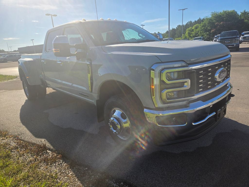2026 Ford F-350SD Lariat DRW