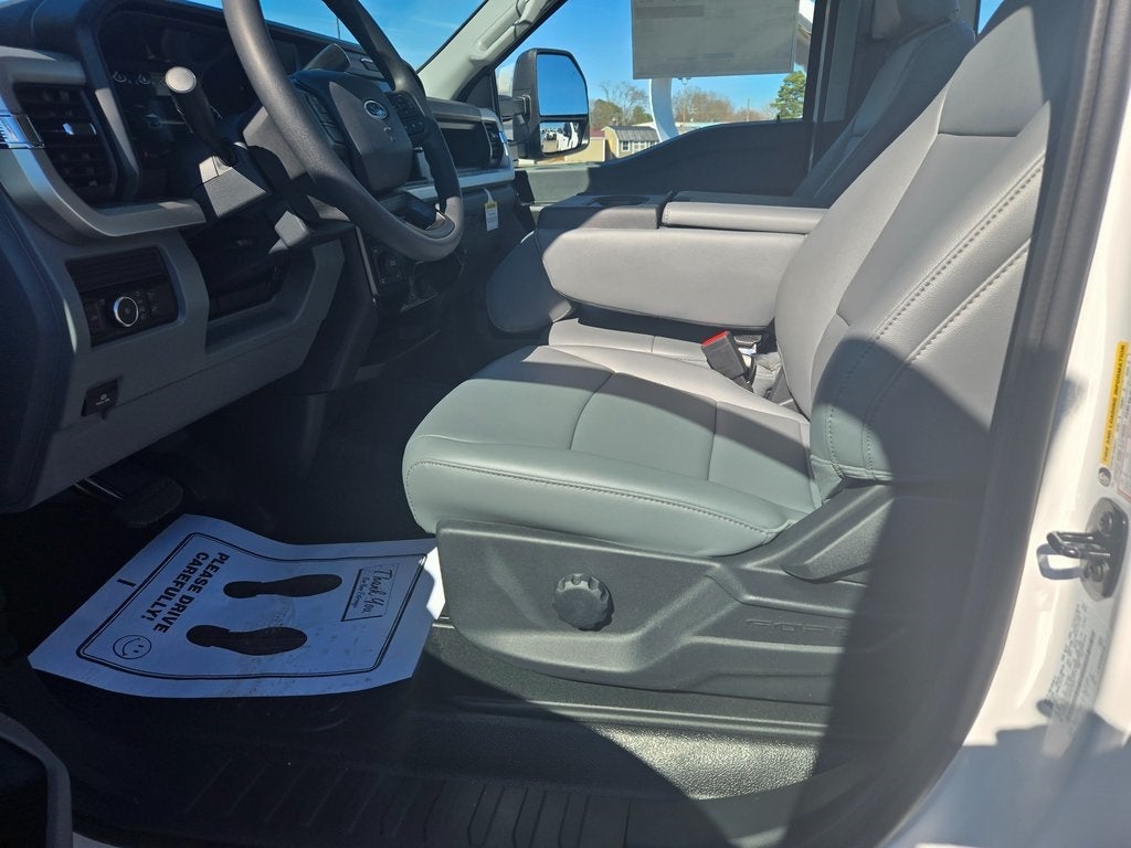 2025 Ford F-350SD XL