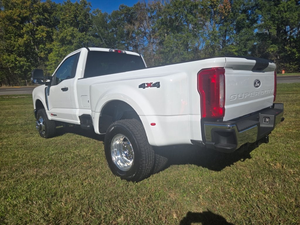 2027 Ford F-350SD XLT DRW