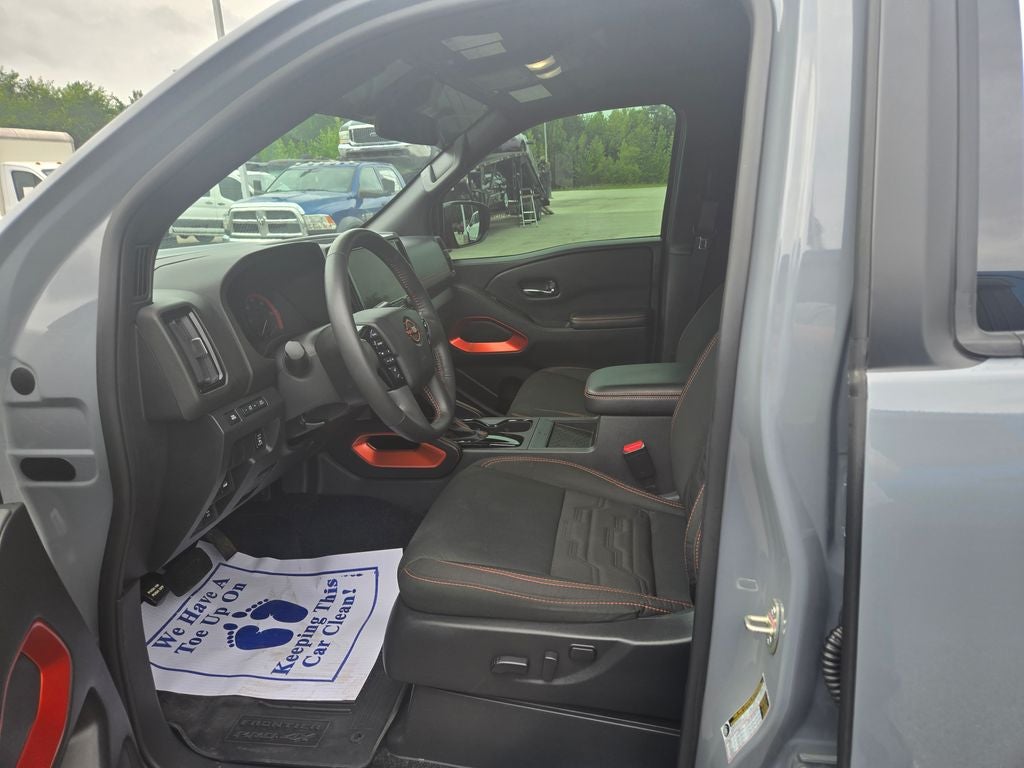 2025 Nissan Frontier PRO-4X