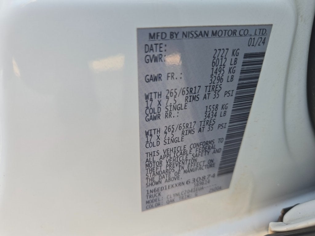 2024 Nissan Frontier SV