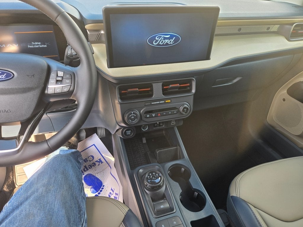 2025 Ford Maverick Lariat