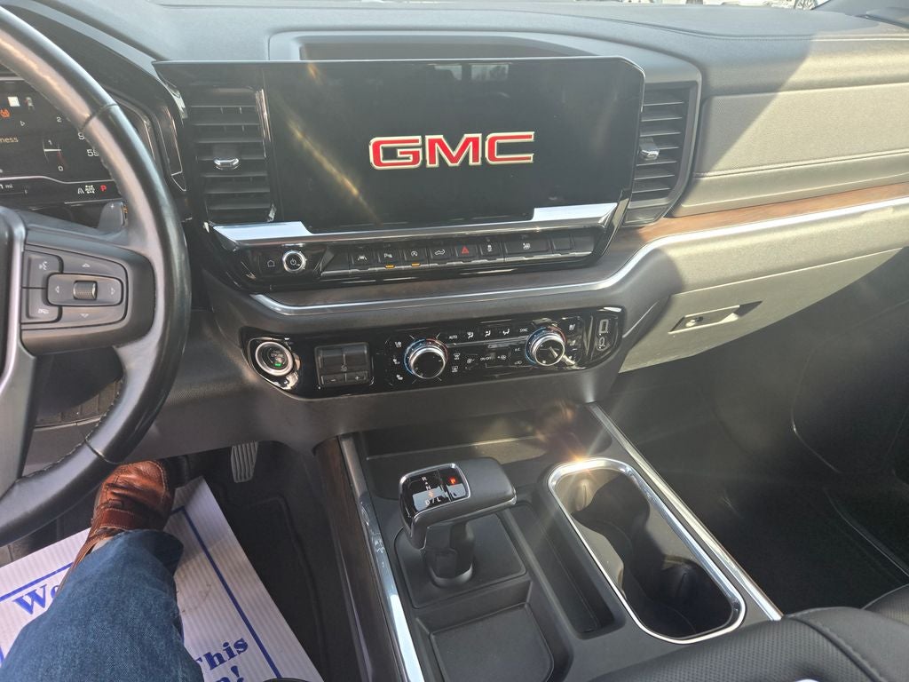 2022 GMC Sierra 1500 SLT