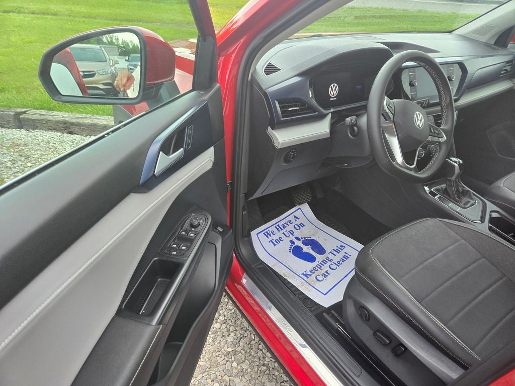 2024 Volkswagen Taos 1.5T SE