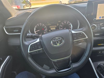 2024 Toyota Highlander XSE