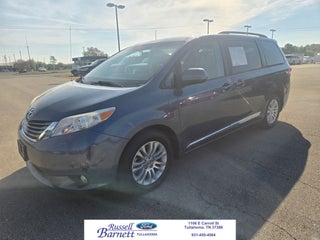 2014 Toyota Sienna XLE 8 Passenger