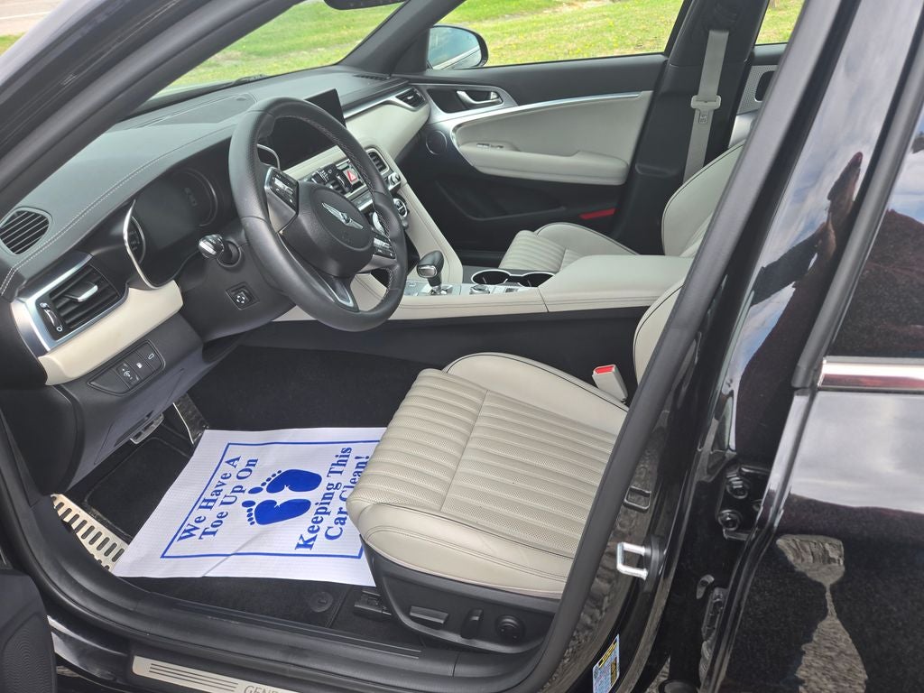 2023 Genesis G70 2.0T