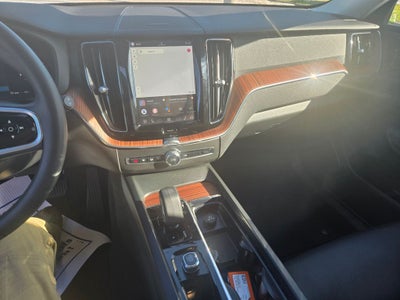 2024 Volvo XC60 B5 Plus Dark Theme